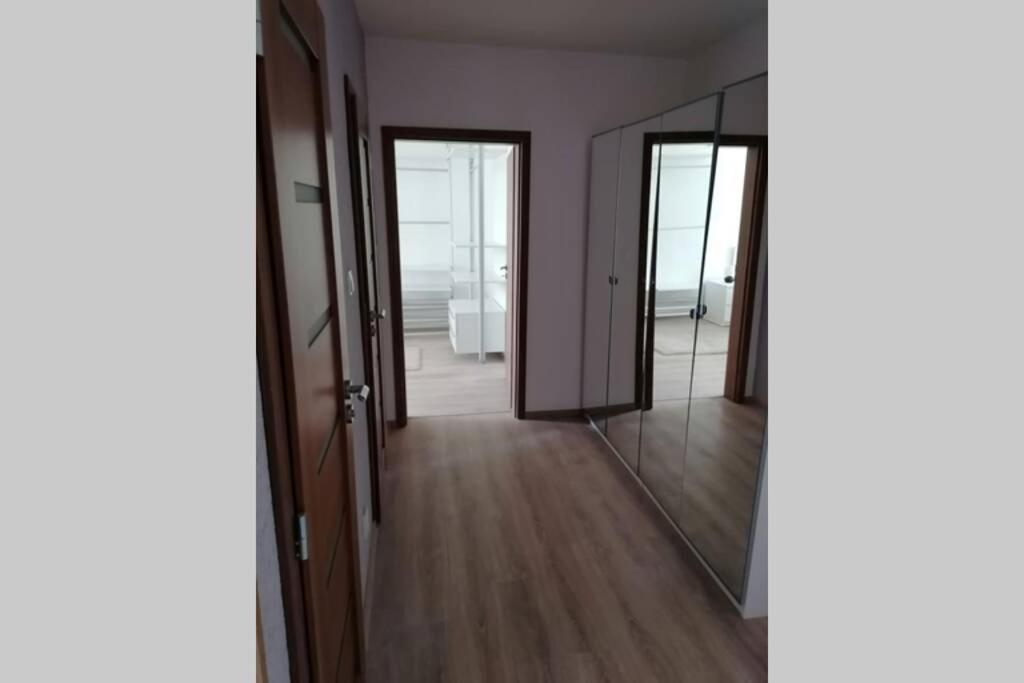 Apartman Blizko Hlavnej Stanice A Centra Mesta Bardejov Exterior foto